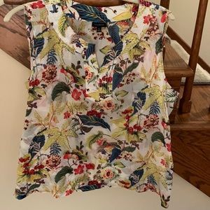Talbots- Floral sleeveless blouse
